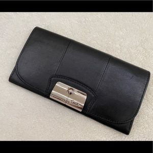 Coach Black Leather Long Wallet -pink interior EUC
